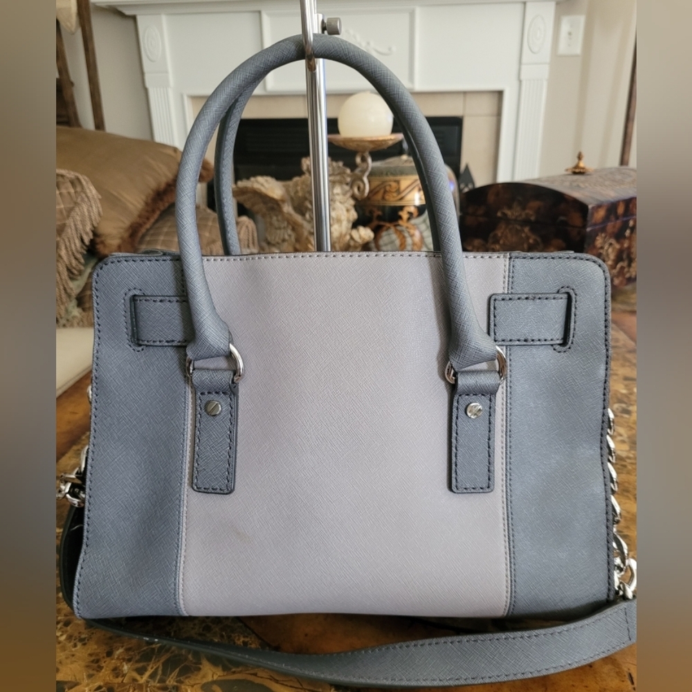 Michael Kors Hamilton Handbag - Picture 2 of 10